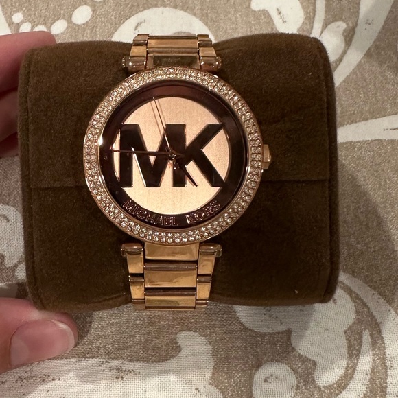 Michael Kors Parker Pavé Rose Gold-Tone Watch - good condition - Picture 4 of 8